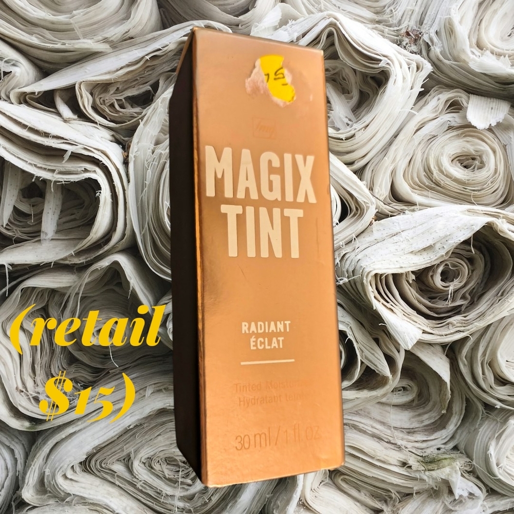 Avon Magix Tint Radiant Éclat in Bronze-Gold
